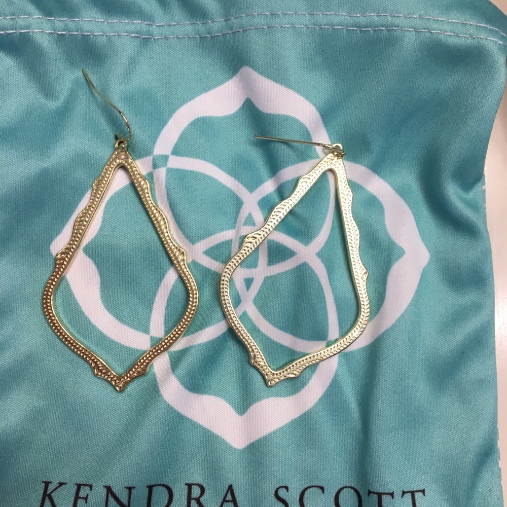 Kendra scott gold earrings- excellent condition!
